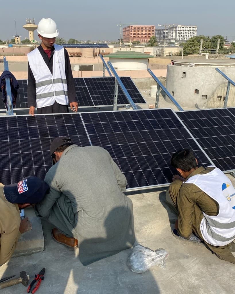 Solar installation team